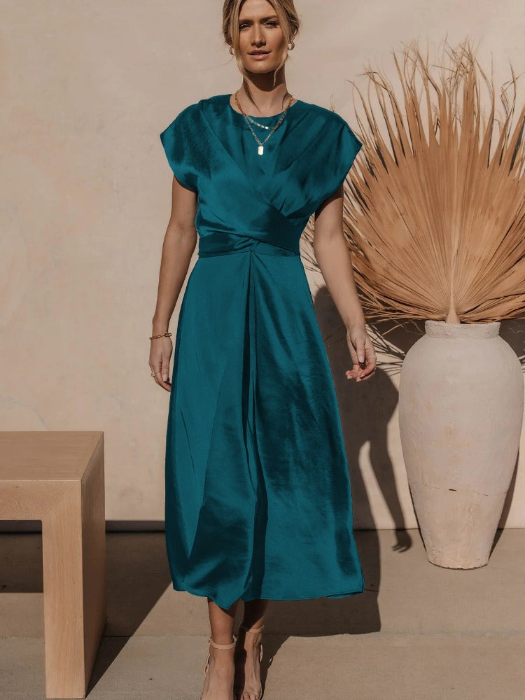 Damen Midi Abendkleid mit Gelaunten Ärmeln und Diagonalem Schnitt 1