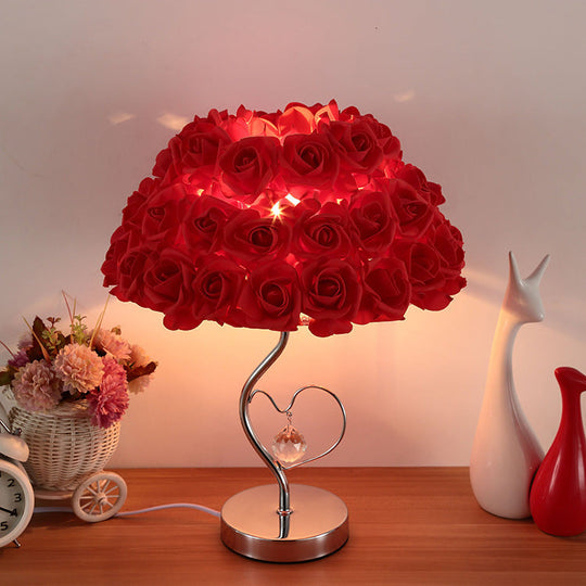 Moderne Tischlampe mit Rosen-Design für Nachttisch oder Esstisch 8