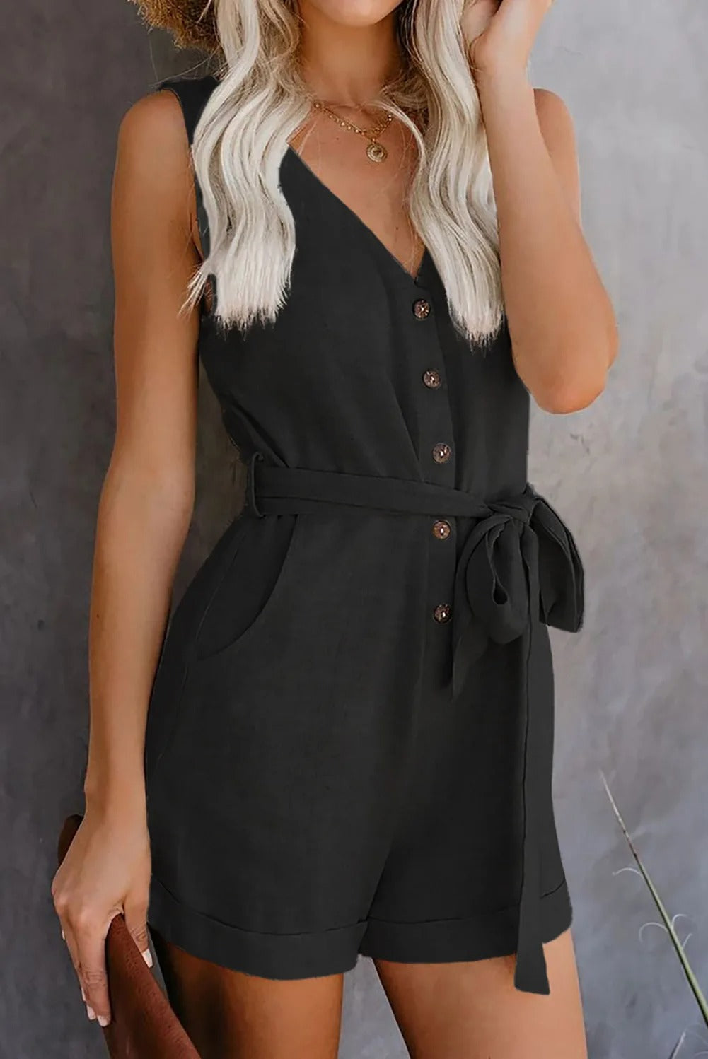 Lässiger Damen-Overall mit V-Ausschnitt