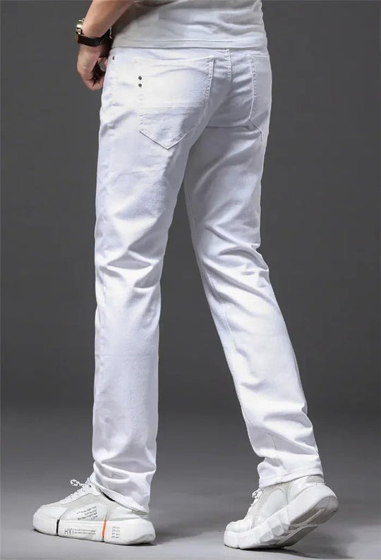 Klassische weiße Slim Fit Herrenjeans