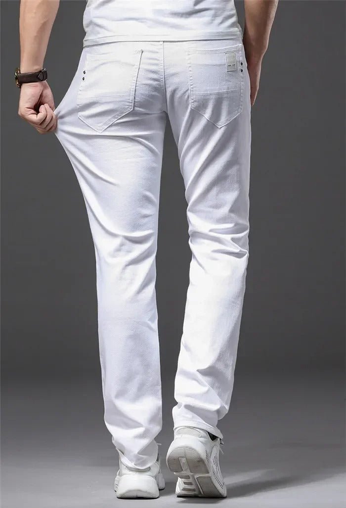 Klassische weiße Slim Fit Herrenjeans