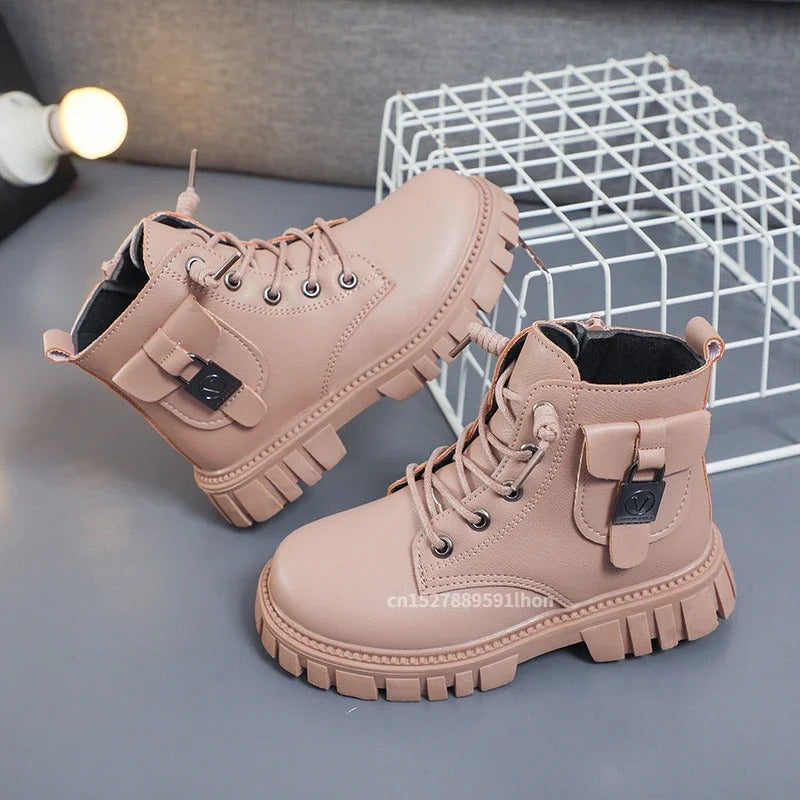 Kurze Lederstiefel für Kinder