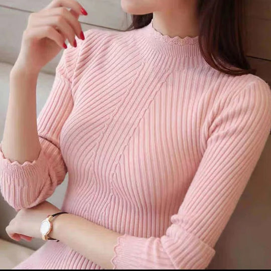 Strickpullover mit Rüschen am Hals